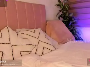 Missesmeralda  live sex cam