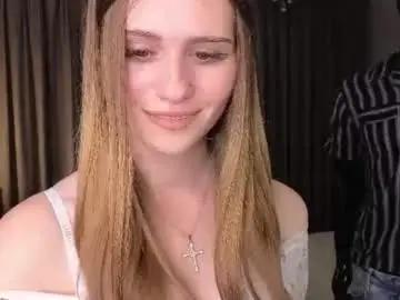 Renatadoyle  live sex cam