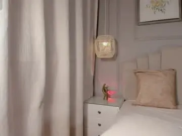Allisonpariss  live sex cam