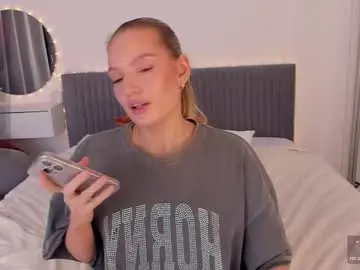 Cassietyler  live sex cam