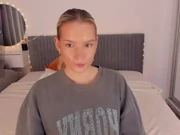 Cassietyler  live sex cam