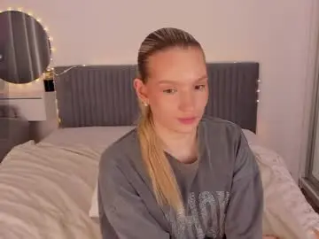 Cassietyler  live sex cam