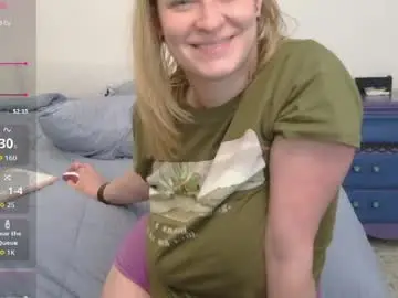 Dixie_comanche  live sex cam