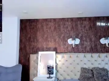 Foxmegann  live sex cam