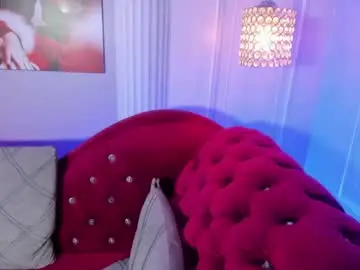 Leah_naughty4u  live sex cam