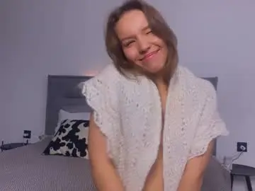 Lively_luna  live sex cam