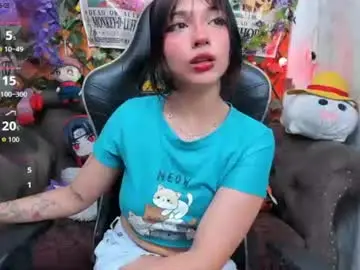 Ravenn_20  live sex cam