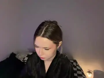 Ryrerris  live sex cam
