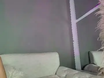 Zoee_8  live sex cam