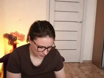 Cute_darina  live sex cam