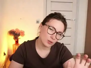 Cute_darina  live sex cam