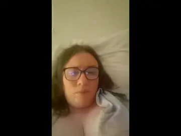 Emmaburtonkg88  live sex cam