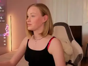 Eva_hamilton  live sex cam