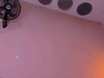Frida_and_love  live sex cam