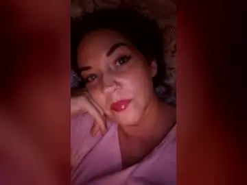 Invigorate3  live sex cam
