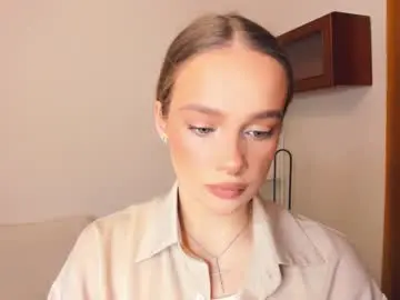 Linnnlaury  live sex cam