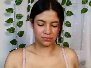 Luciia_sweeet  live sex cam