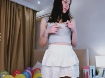 Maybetease  live sex cam