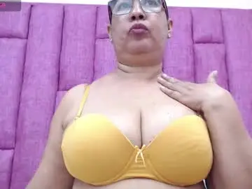 Megatitsxxx  live sex cam