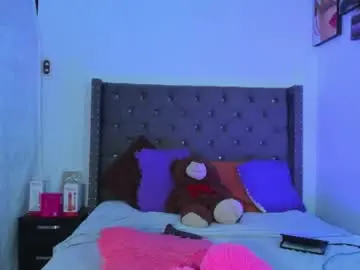 Nia_seren  live sex cam