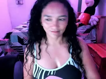 Rayza_mature_  live sex cam
