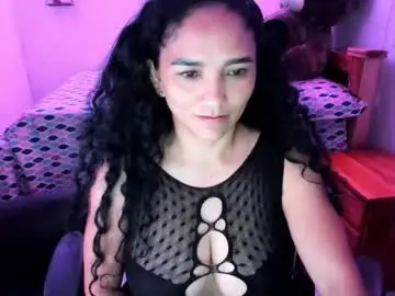 Rayza_mature_  live sex cam