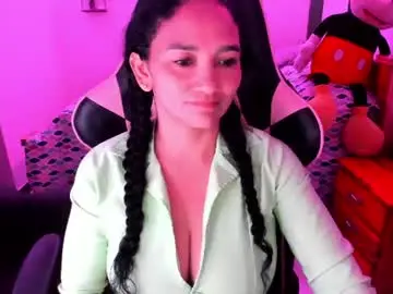 Rayza_mature_  live sex cam