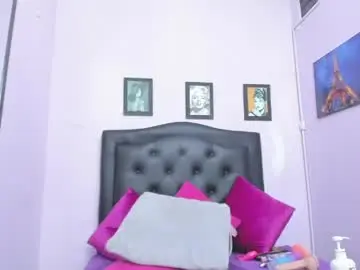 Sexy_candy18x  live sex cam