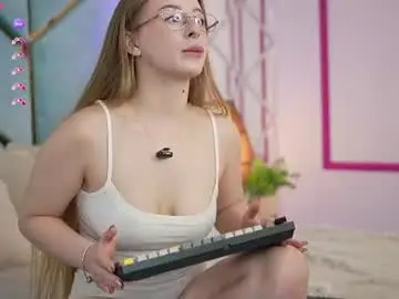 Silverrmoon  live sex cam