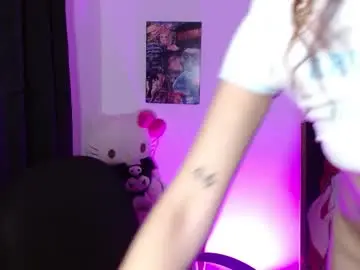 Squirt_charlotte  live sex cam