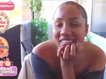 Yayamuse  live sex cam