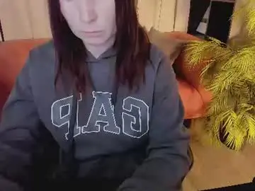 Zoeeast  live sex cam