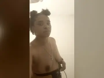 Breatheoffreshpussy  live sex cam