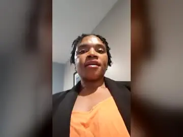 Breatheoffreshpussy  live sex cam