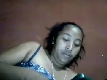 Clarah0123  live sex cam