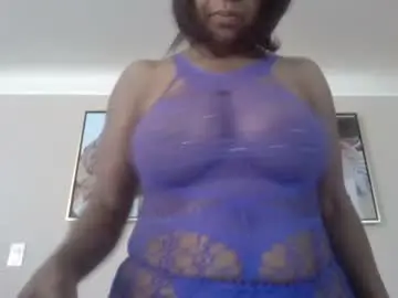 Im_laa30z  live sex cam
