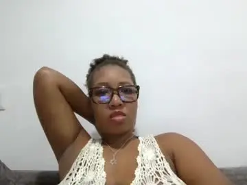 Meganhotxx2  live sex cam