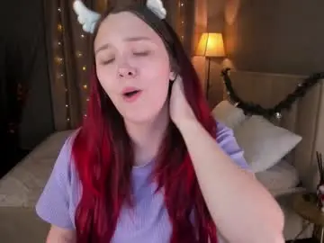 Monica__queen  live sex cam