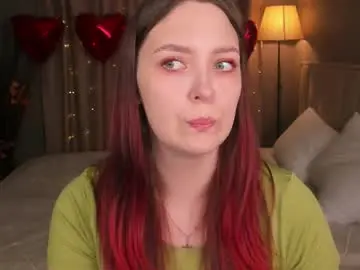 Monica__queen  live sex cam