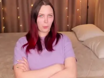 Monica__queen  live sex cam