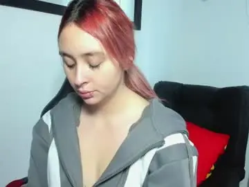Sophiia_luxxx  live sex cam