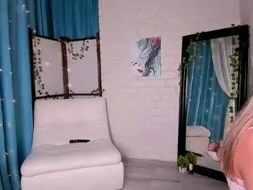 Starfromsky  live sex cam