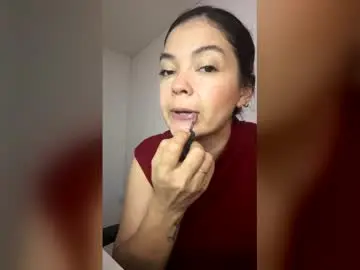 Sweetmom1  live sex cam