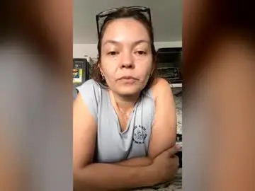 Sweetmom1  live sex cam