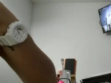 Sweetmom1  live sex cam