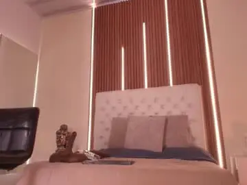 Sweetty_paulina  live sex cam