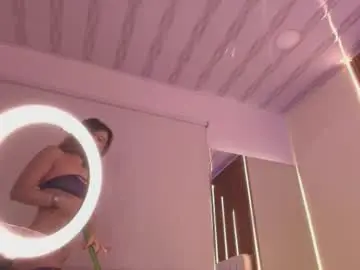 Sweetty_paulina  live sex cam