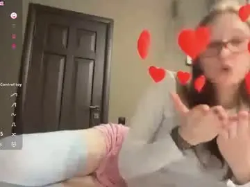 Tieshatownzen  live sex cam