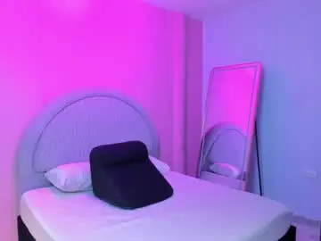 Yeika_foxy  live sex cam