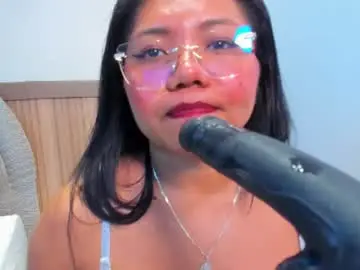 Yeika_foxy  live sex cam